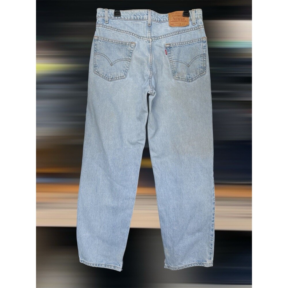 Vintage Levi’s 550 Relaxed Fit Men’s 34x30 Denim Jeans